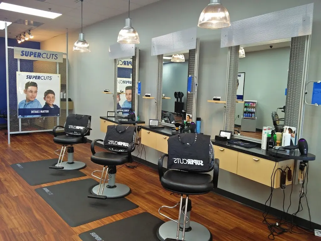 SUPERCUTS — Hair salon in Dawsonville